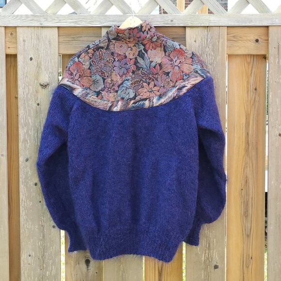 LOVELY UNIQUE WOOF DESIGN Newfoundland Canada Sweater Pullover Size Medium/Large - Picture 2 of 8